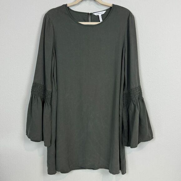 BCBGeneration Bell Sleeve Olive Green Mini Boho Dress M - Picture 1 of 8